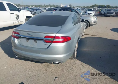 2013 Jaguar Xf V6 Sc z USA, uszkodzony, nr VIN SAJWA0E77D8S66444